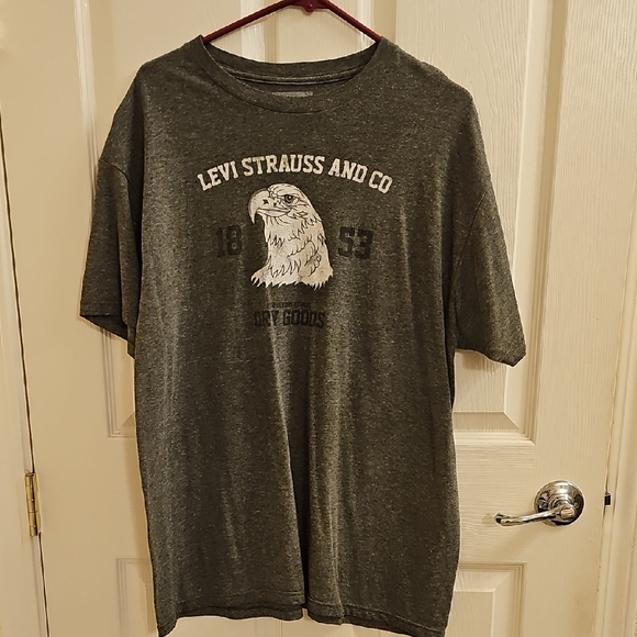 Levi's Heather Green T-Shirt - Picture 1 of 3